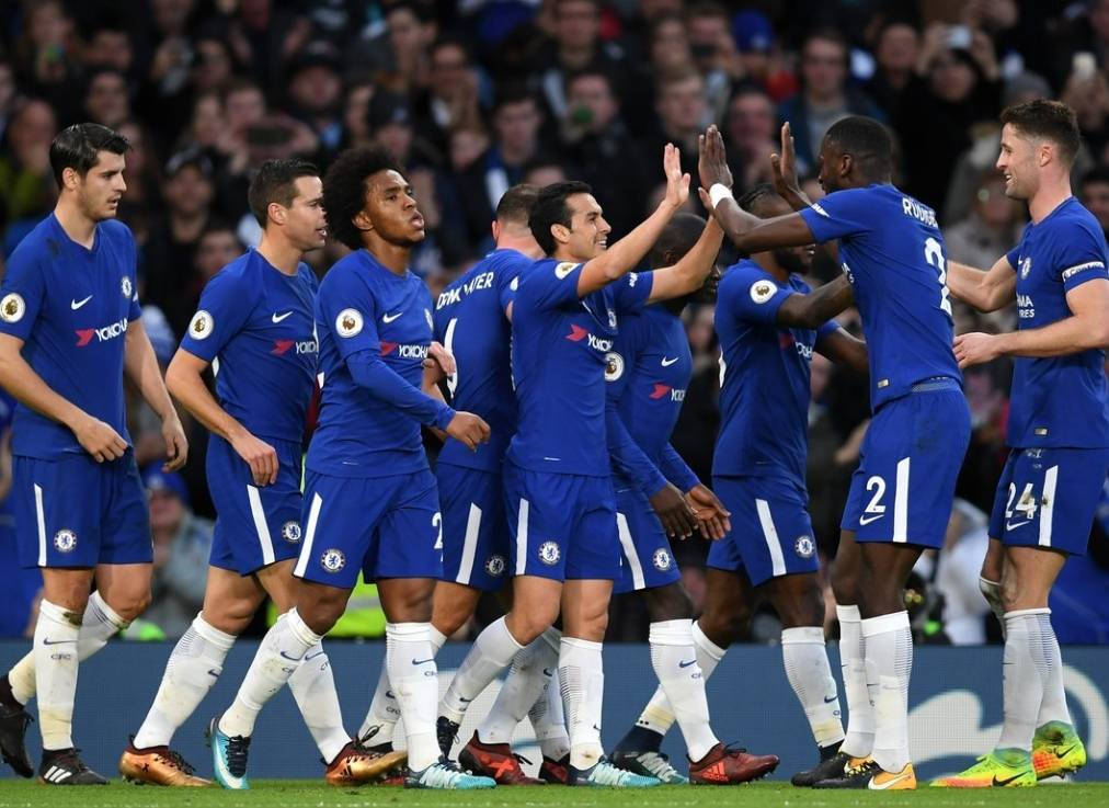 南宫28-关于赛后欧冠焦点战，阿贾克斯防线松动，态度坚定，高层口径保持一致的信息